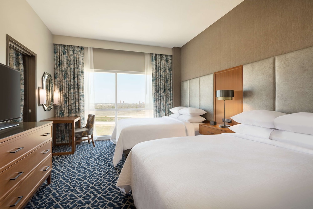 Embassy Suites by Hilton Denton Convention Center - photo 9