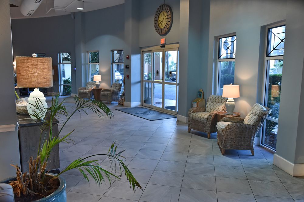 Pelican Beach Resort & Conference Center - photo 6