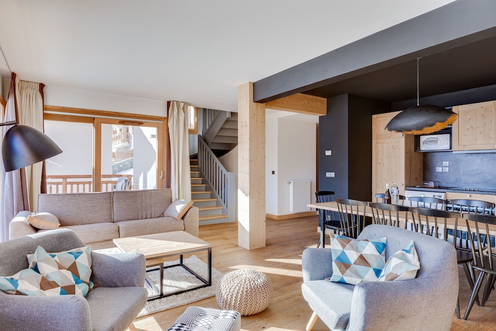 Terresens Les Fermes Du Mont Blanc — 4-Star Luxury Hotel in Combloux, France