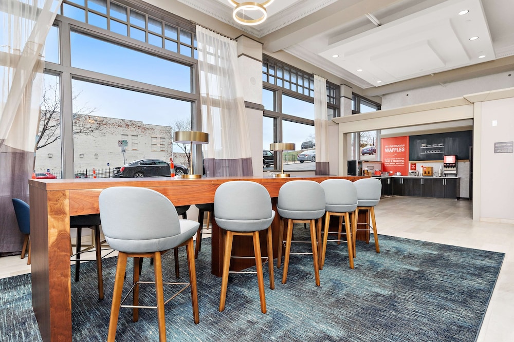 Hampton Inn Kansas City Downtown Financial District - photo 36