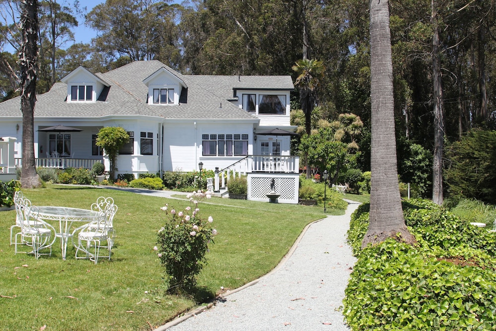 Monarch Cove Inn - photo 86