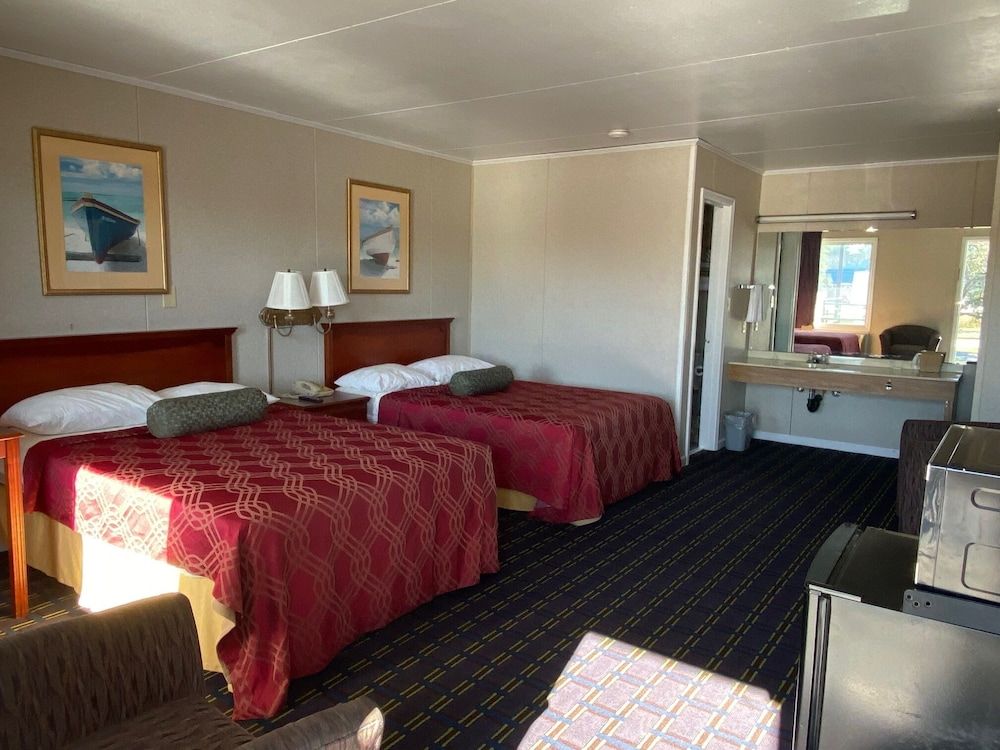Sherwood Motel - photo 10