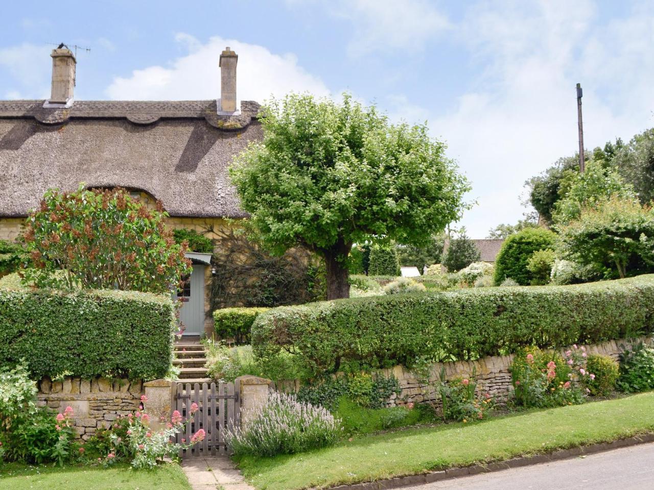 Rose Cottage — 4-Star Luxury Hotel in Chipping Campden, United Kingdom