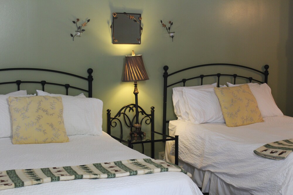 Trees Motel - photo 3