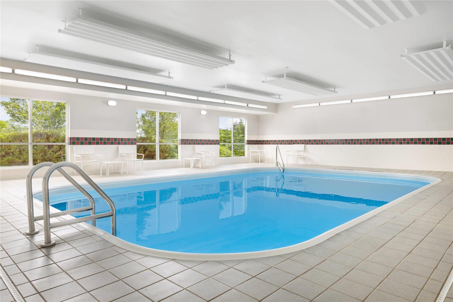 Country Inn & Suites by Radisson Springfield OH - photo 32