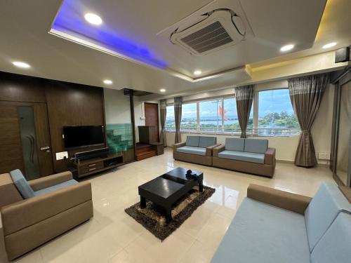 Siddharth Lake View Penthouse in Kolhapur, India