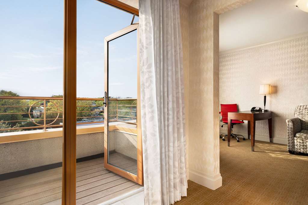 Viana Hotel and Spa Trademark Collection by Wyndham - photo 33