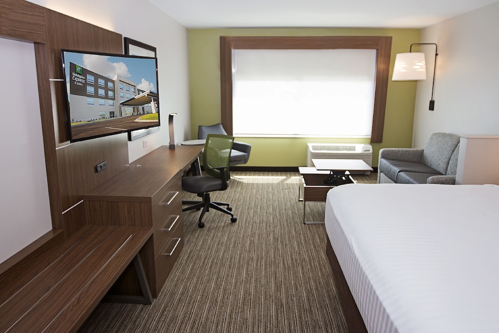 Holiday Inn Express & Suites Greenwood Mall by IHG - photo 8