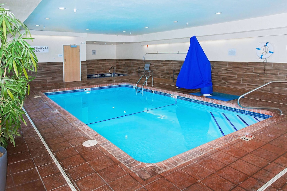 AmericInn by Wyndham Hays - photo 12
