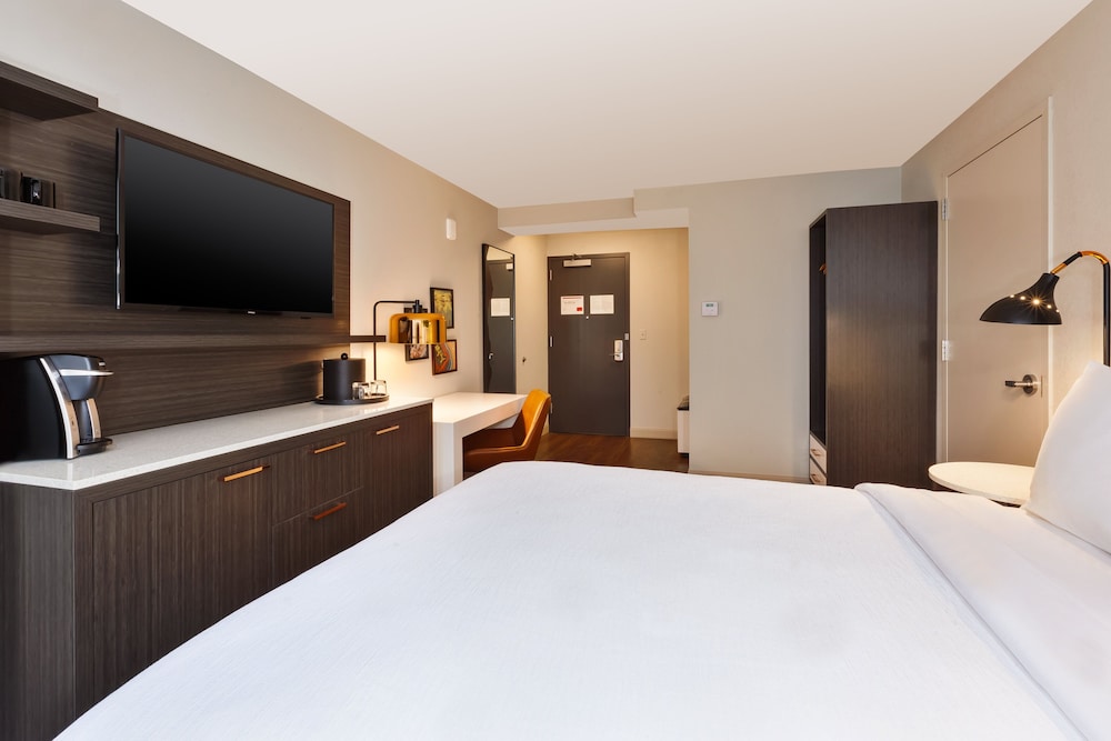 Hotel Indigo Rochester Mayo Clinic Area - photo 17