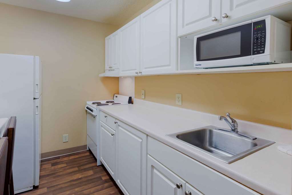 Extended Stay America Select Suites Raleigh RTP 4610 Miami B - photo 22