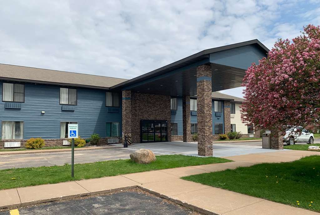 AmericInn by Wyndham Prairie du Chien — hotel in Prairie Du Chien