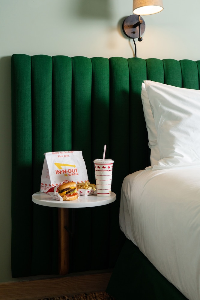 Palihotel Hollywood near Universal Studios - photo 17