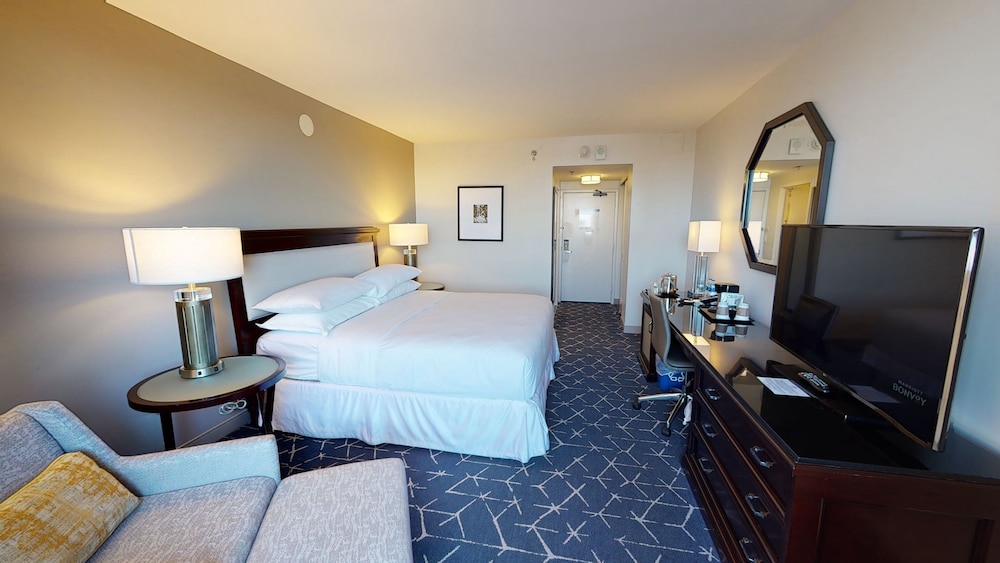 Sheraton Norfolk Waterside Hotel - photo 20