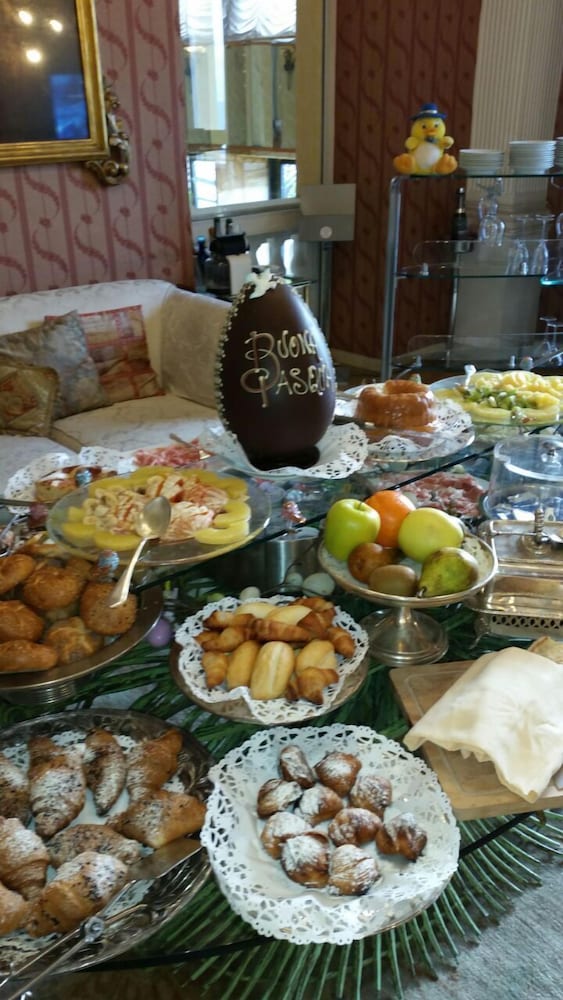 Hotel Miramare - last minute hotel in Naples