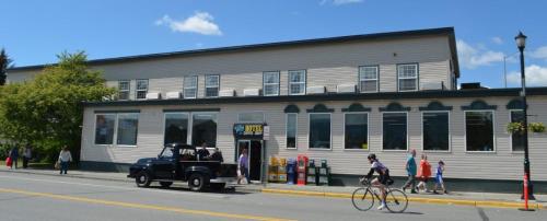 Valley Hotel & 24 7 Open Cafe in Palmer, United States