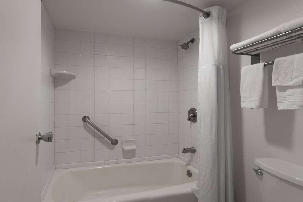 Super 8 by Wyndham Ocala I 75 - photo 35