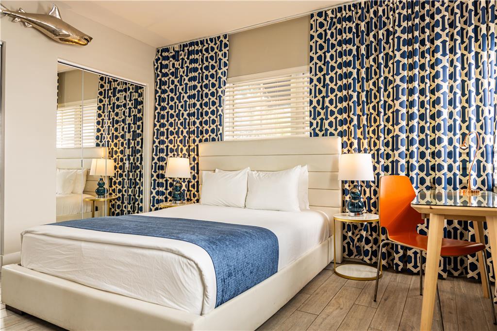 Oceanside Hotel and Suites - photo 13