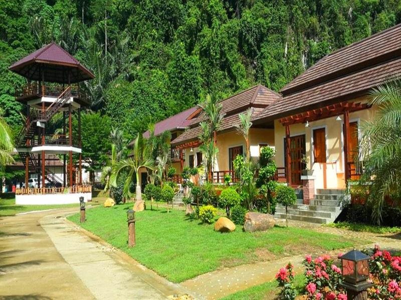 Palms Hill Resort in Phang Nga, Thailand