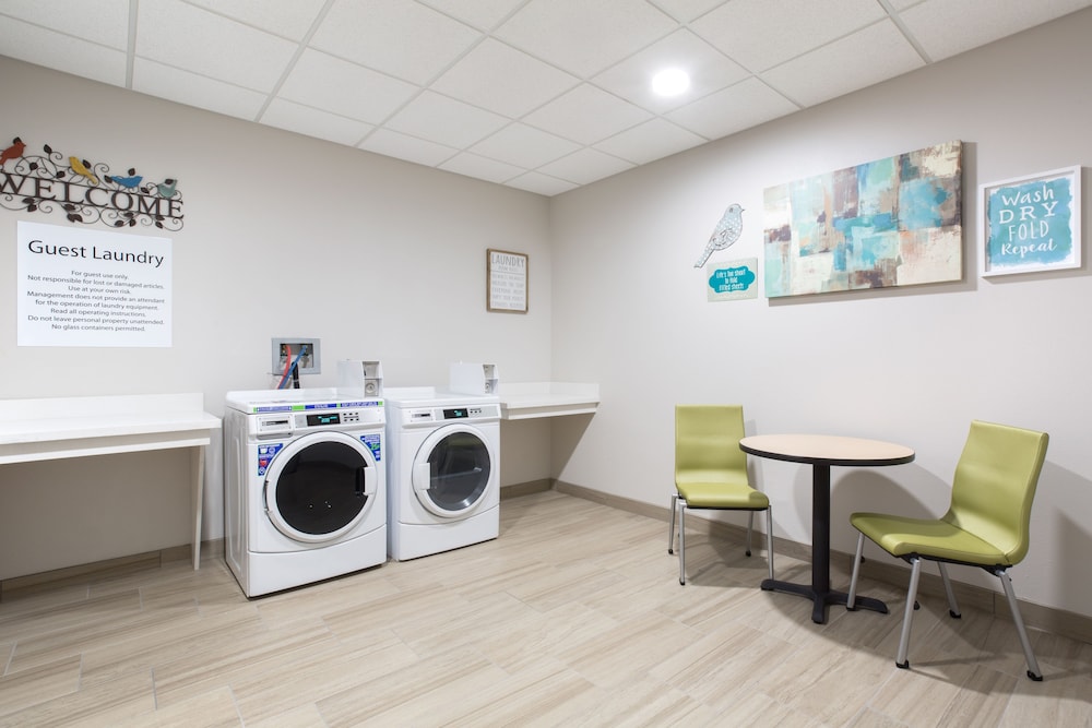 Holiday Inn Express and Suites Lincoln I 80 by IHG - photo 25