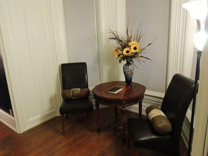 Lyons Twin Mansions B&b And Spa