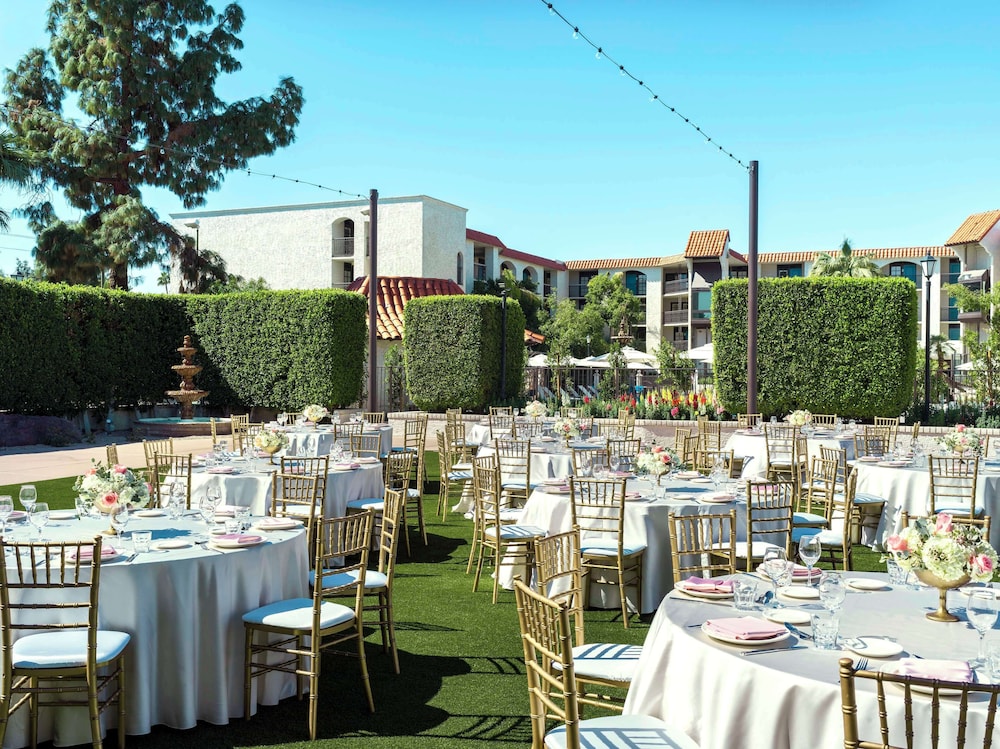 Embassy Suites by Hilton Scottsdale Resort - photo 63