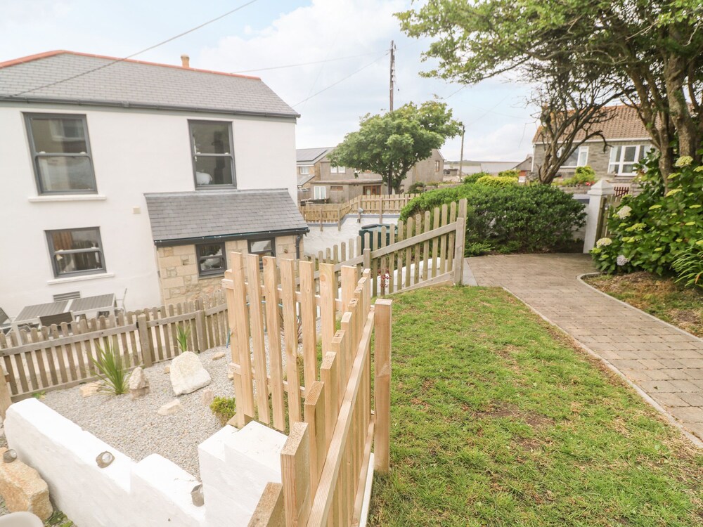 Rose Bank Cottage — 4-Star Luxury Hotel in Penzance, United Kingdom