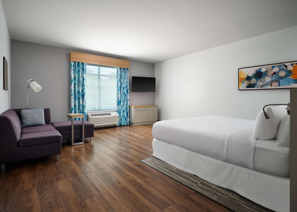 Hilton Garden Inn Grapevine at Silverlake Crossing - photo 18