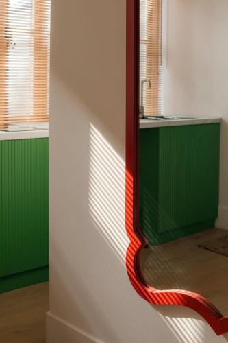 Chic Studio near Fabrika By Wehost