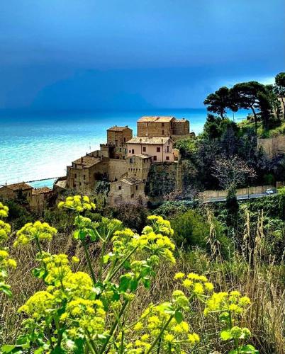 La finestra sul mare — 4-Star Luxury Hotel in Grottammare, Italy