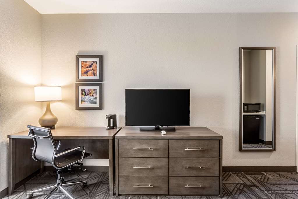 Comfort Inn & Suites Salt Lake City Airport - photo 10