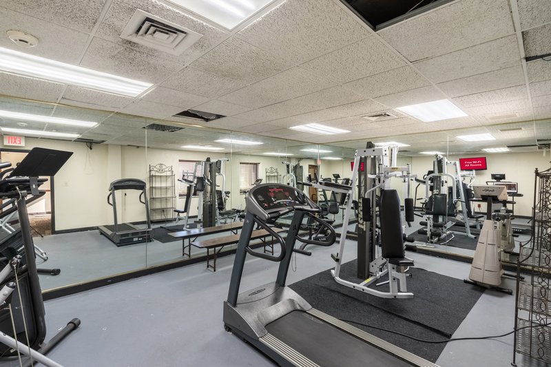 Red Roof Inn & Suites Terre Haute - photo 22