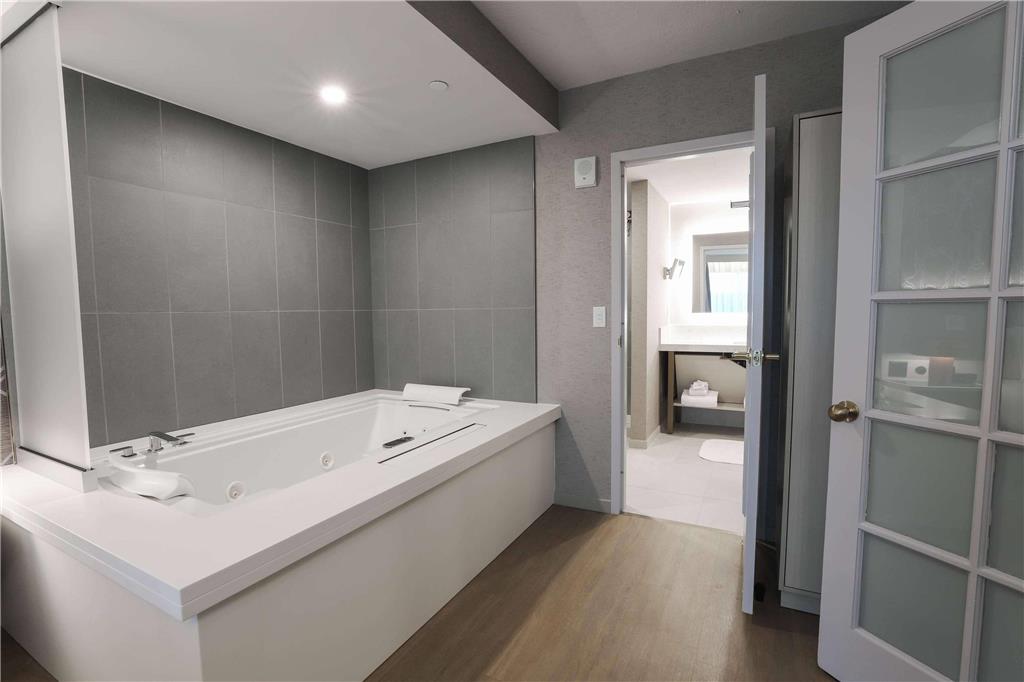 Radisson Plaza Hotel at Kalamazoo Center - photo 28