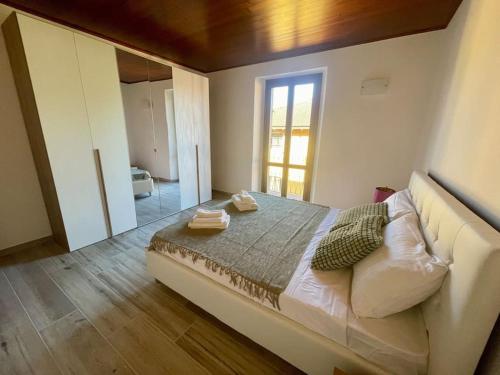Appartamento Sul Lago Meina — 4-Star Luxury Hotel in Meina, Italy