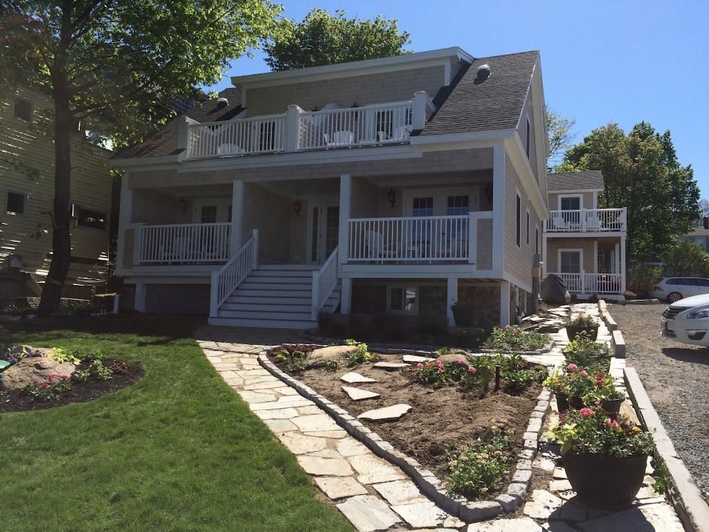 Marginal Way House Hotel - photo 66