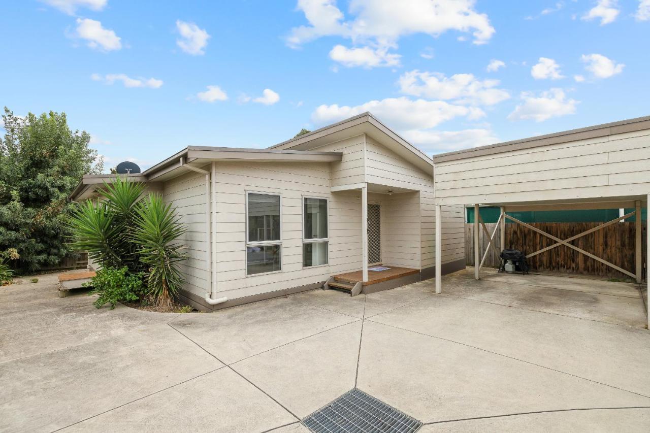 Coral Cottage Cowes — 4-Star Luxury Hotel in Cowes, Australia