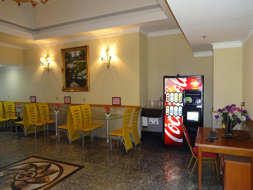Flushing Hotel - photo 45