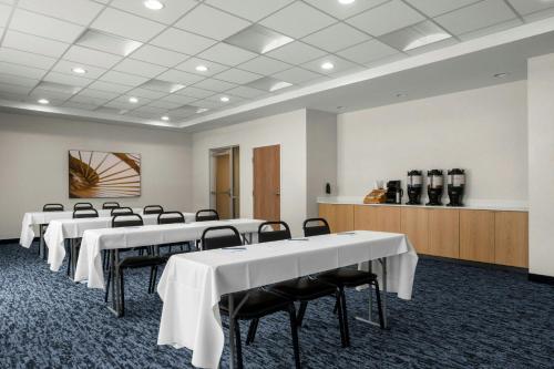 Fairfield by Marriott Inn & Suites Kokomo - photo 24