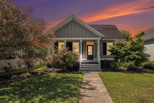 Relax in Comfort Retreat Near Chs Downtown & Airport in North Charleston, United States