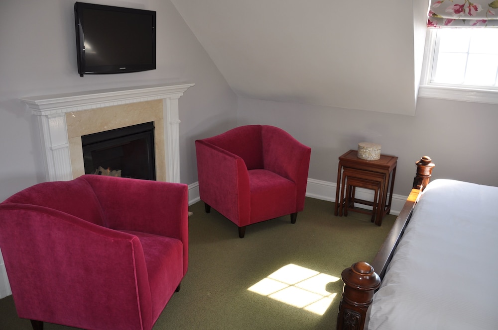 Peter Shields Inn & Restaurant - photo 11