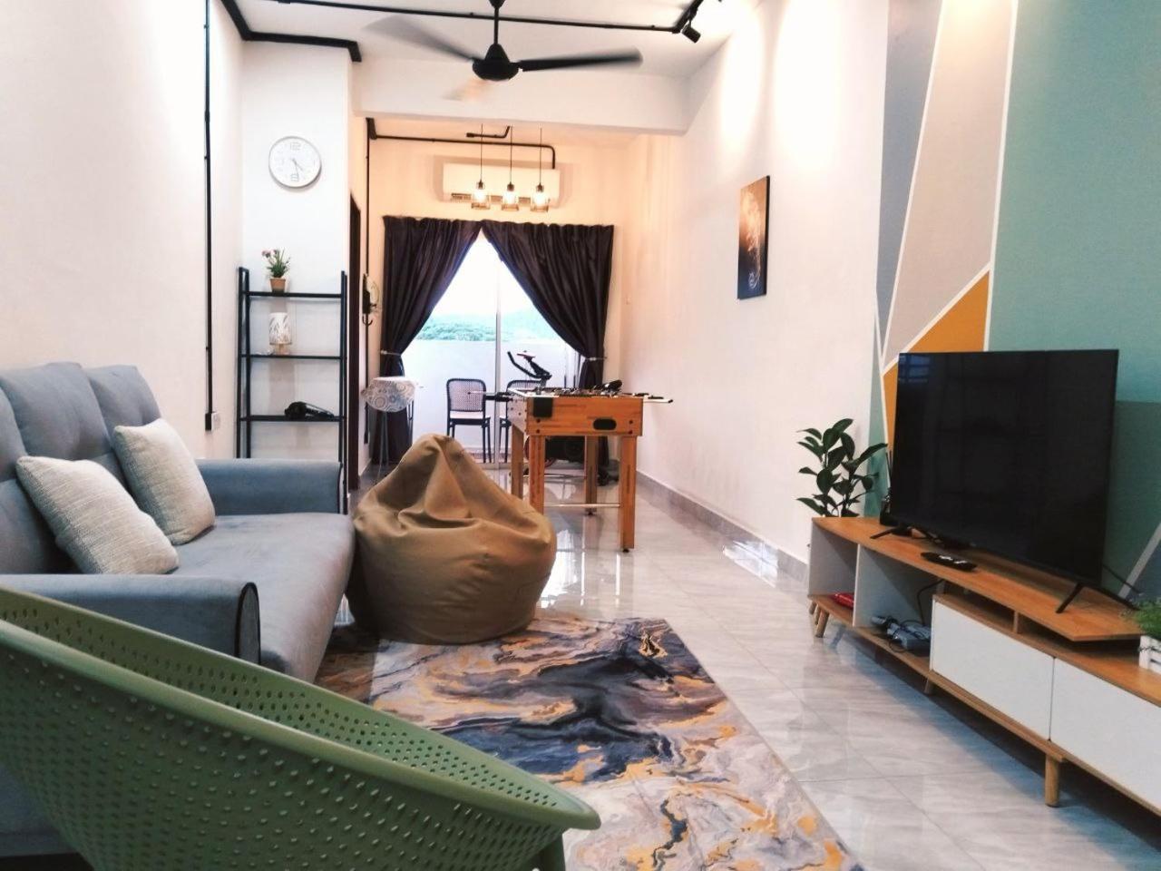 Bailey's Bay 3R2B at Town Center — 4-Star Luxury Hotel in Kuantan, Malaysia