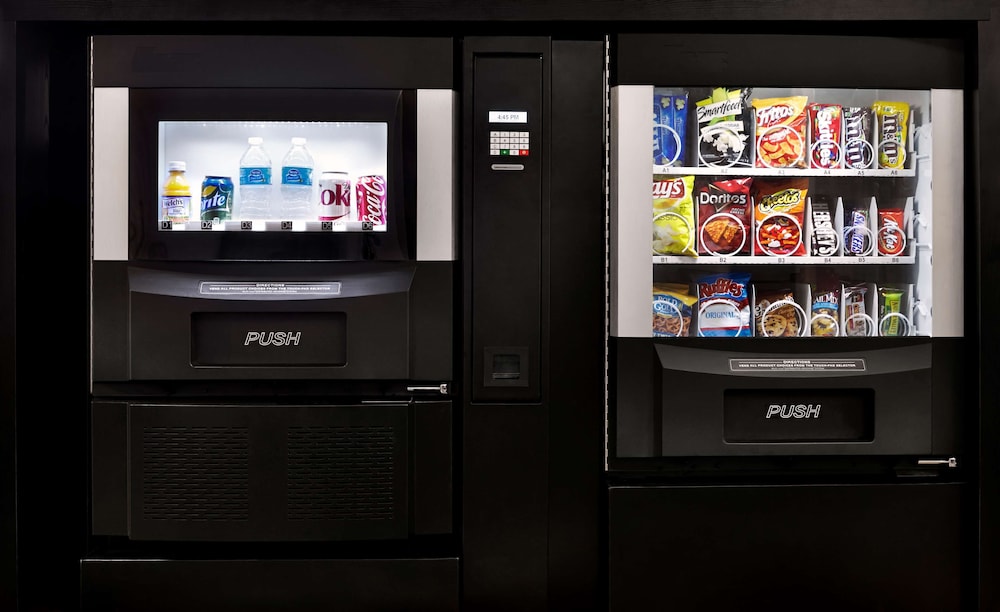Embassy Suites by Hilton Washington DC Chevy Chase Pavilion - photo 35