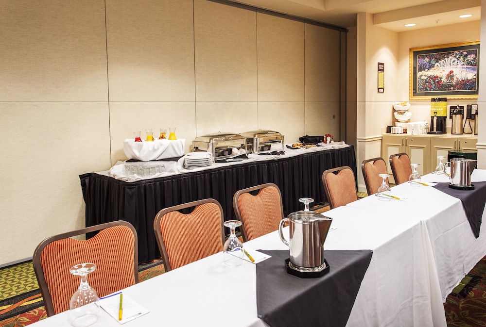 Hilton Garden Inn Denver Airport - photo 40