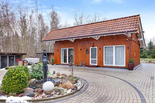 Ferienhaus Im Grünen — 4-Star Luxury Hotel in Varel, Germany