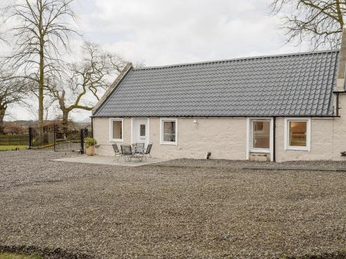 Nether Cottage — 4-Star Luxury Hotel in Saline, United Kingdom