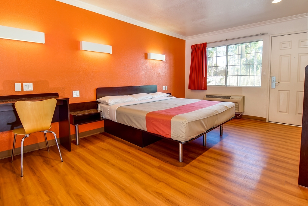 Motel 6 Garden Grove - photo 8