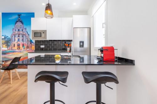 1 bedroom 1 bathroom furnished Salamanca modern MintyStay — 4-Star Luxury Hotel in Madrid, Spain