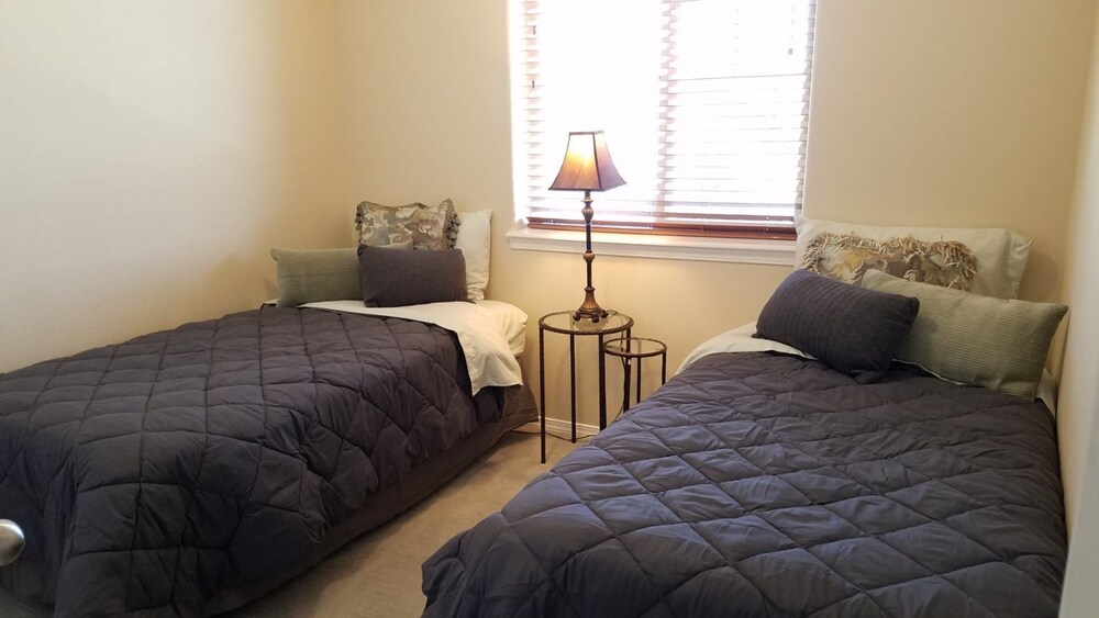 Valet Vacation Rentals at Tamarack Resort - carbon neutral hotel in Cascade