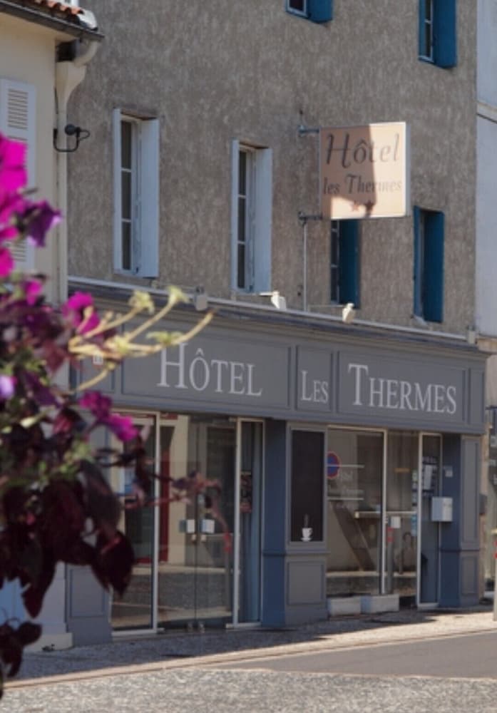 Hôtel les Thermes — hotel in Jonzac
