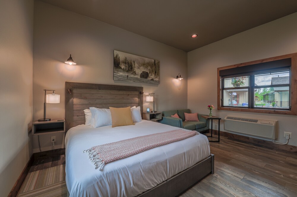 Golden Stone Inn - photo 3